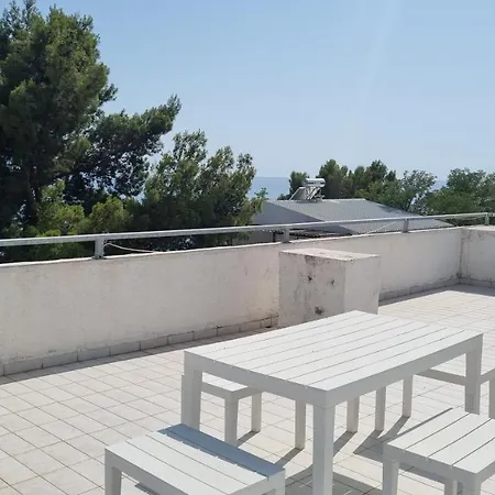 Sea View Apartment With Private Tarrace *