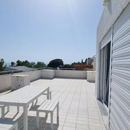 Sea View Apartment With Private Tarrace Dhërmi