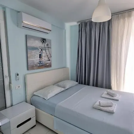 Sea View Apartment With Private Tarrace Dhërmi