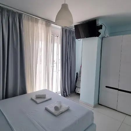 Sea View Apartment With Private Tarrace Lägenhet Dhërmi
